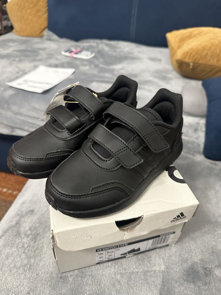 Adidas copii marimea 30