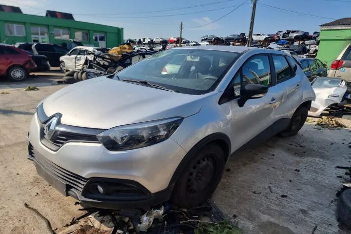 bara fata capota grila armatura trager aripa far stanga dreapta  alternator compresor ac electromotor vas lichid parbriz conducte AC turbina injector  Renault Captur 1  2016 motor 1.5dci  90cp  k9k 608 dezmembrez