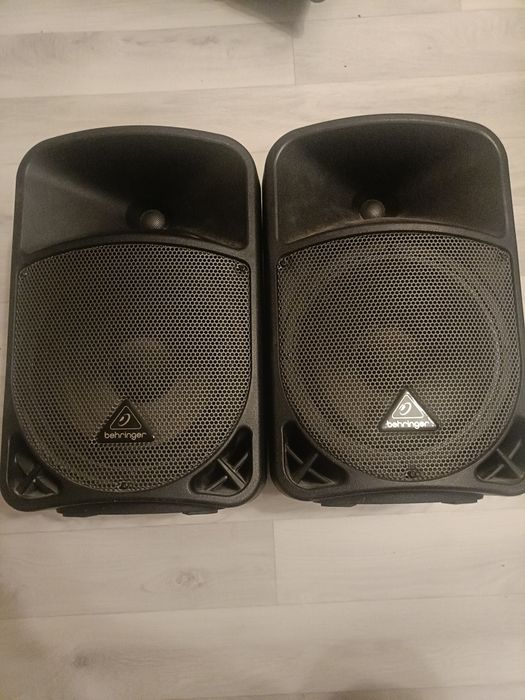 Продам колонки(экраны) Behringer Eurolive b108d