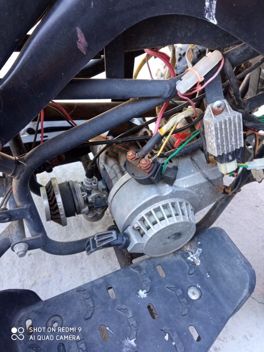 Vând ATV 49 CC defect