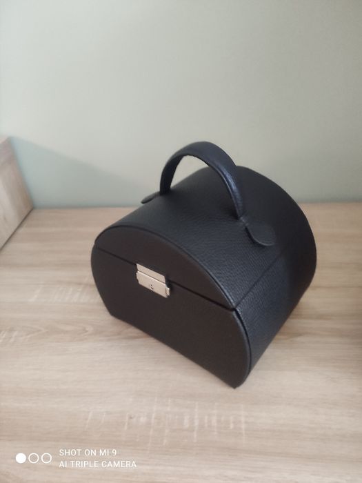 Cutie pentru bijuterii nouă