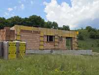 Persoana fizică,  vând casa în constructie!