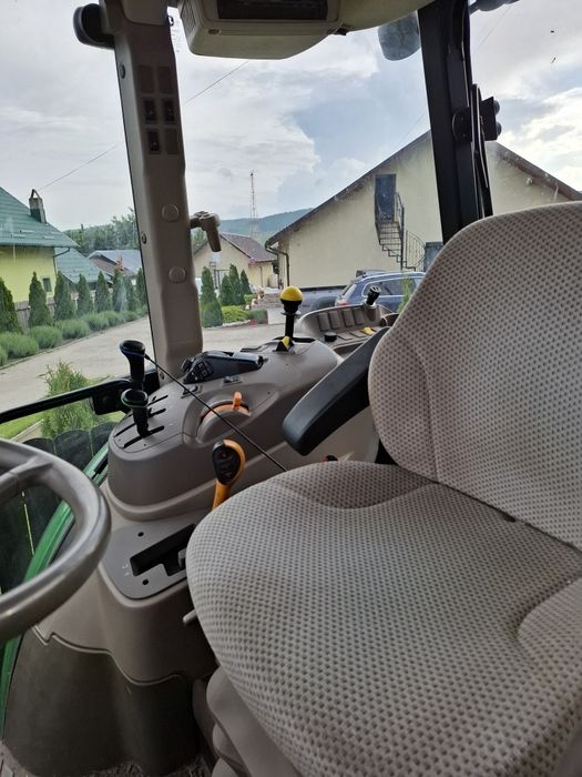 Vând tractor john deere 6115mc