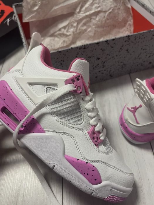 Jordan 4 pink oreo