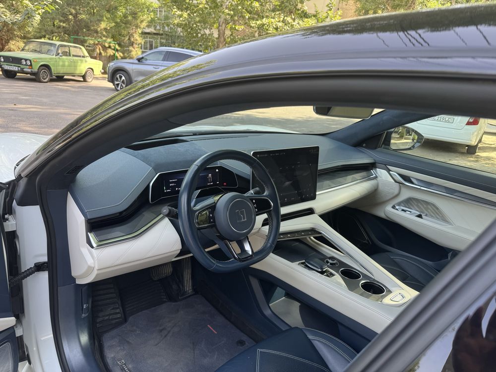 Zeekr 001 Z sport