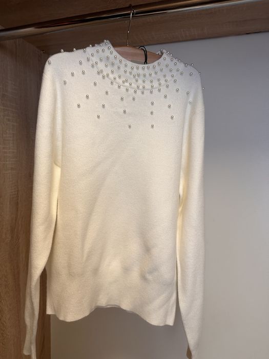 Мека зимна блуза с перли размер XS/S