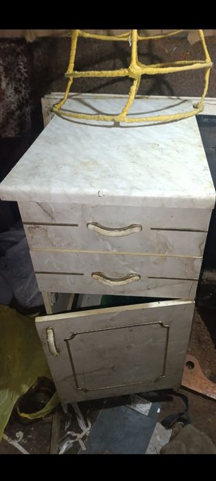 Щкаф      на кухню