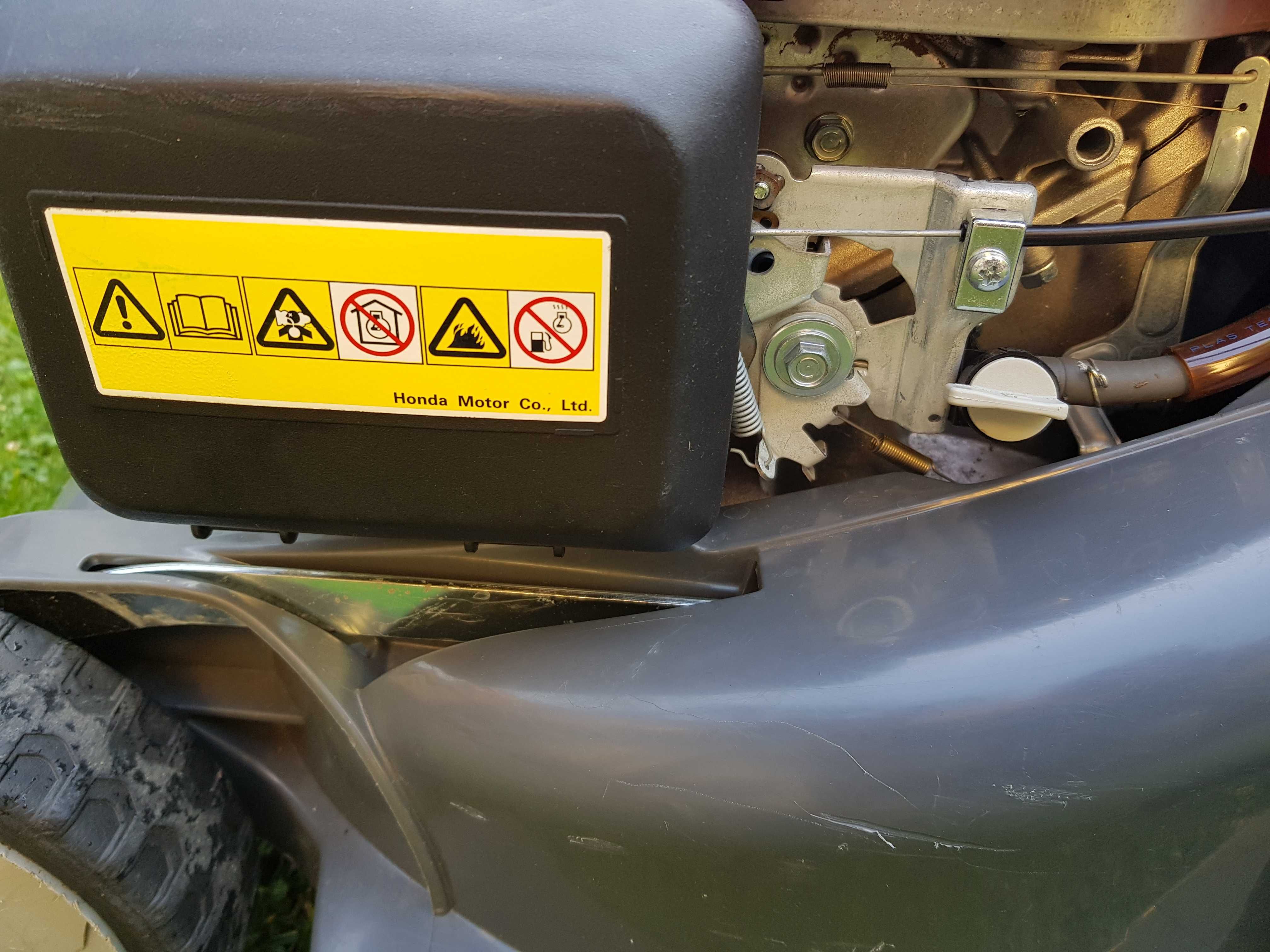 Masina de tuns iarba pe benzina,4T,  Honda HRX 426