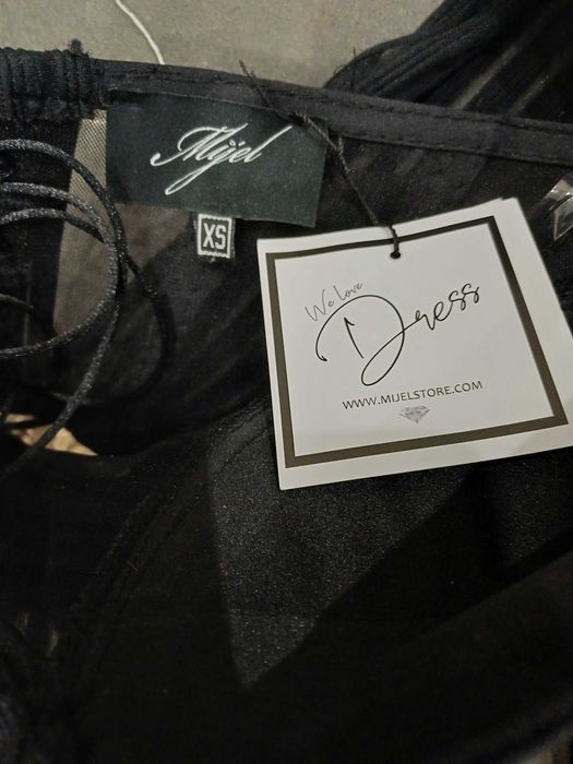 Елегантна рокля на български бранд