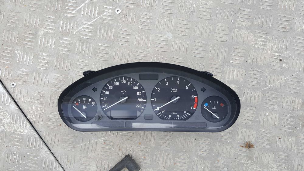 бмв е36 318 бензин 115 к.с. на части