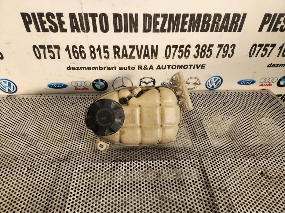 Bidonas Vas Expansiune Apa Antigel Bmw F20 F21 F22 F30 F31 F32 F33 F34 Cod  Dezmembrez Bmw F30  - D