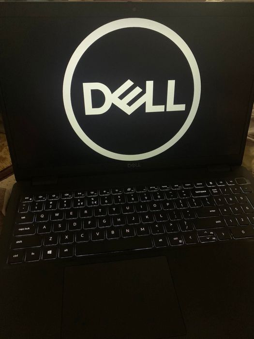 ТОП ЦЕНА Лаптоп Dell Latitude 3520 16 RAM i5-1135G7 СПЕШНО