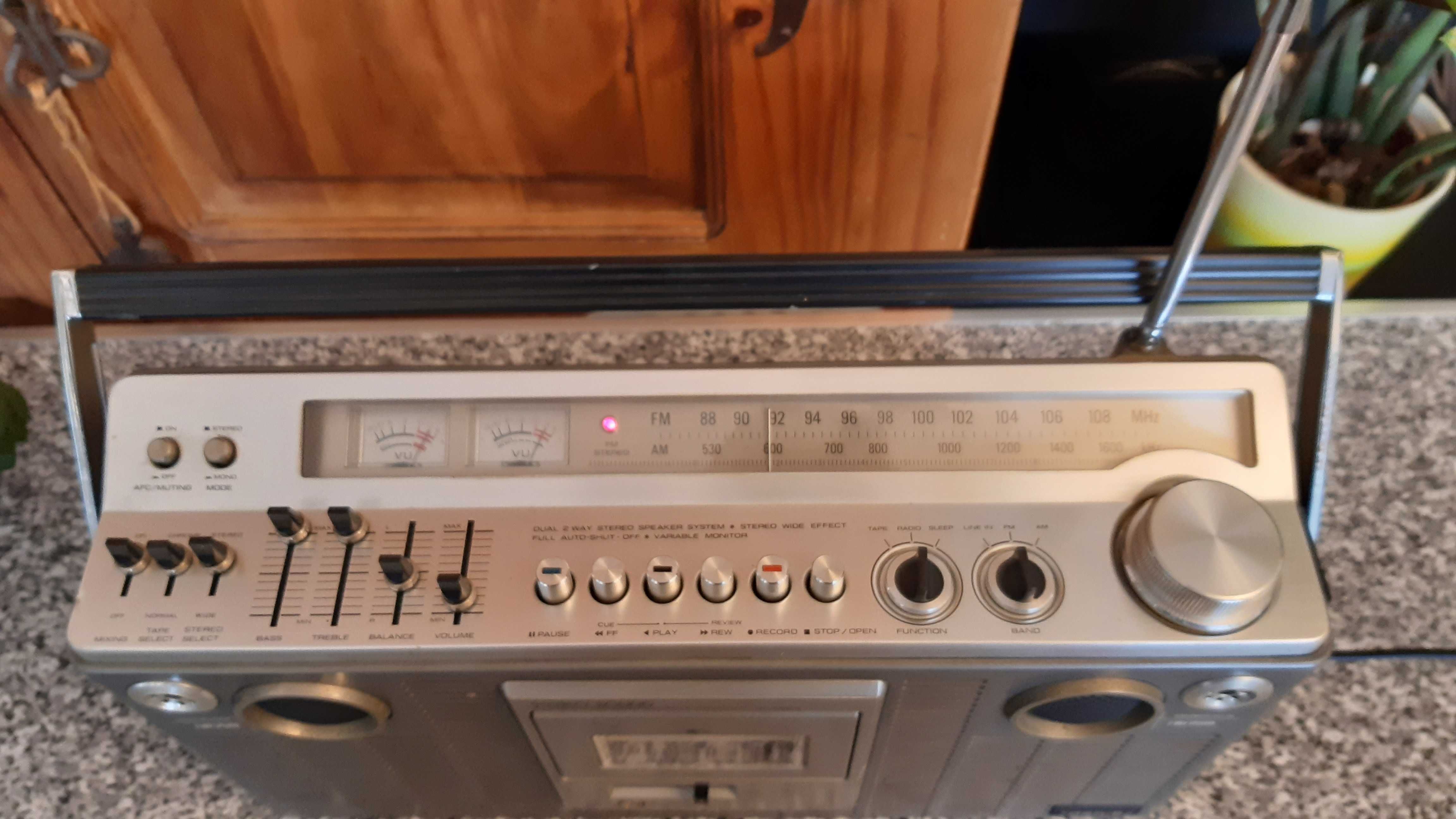 Radio casetofon Toshiba RT-8600 S vintage 1976