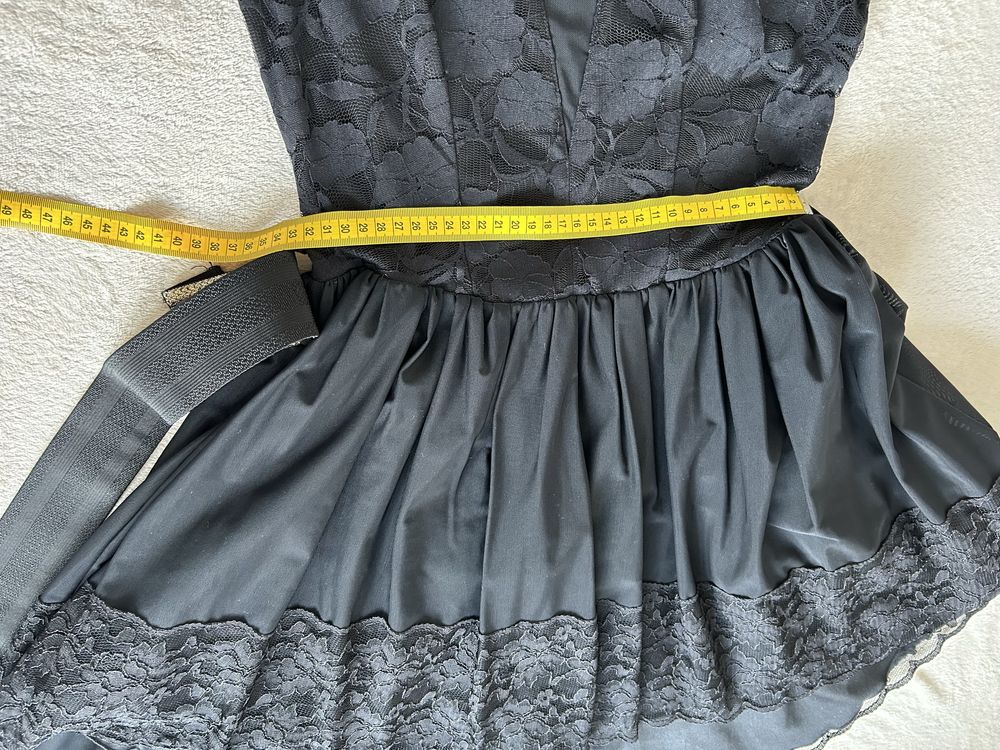 Rochie neagra din voal si dantela Foggi