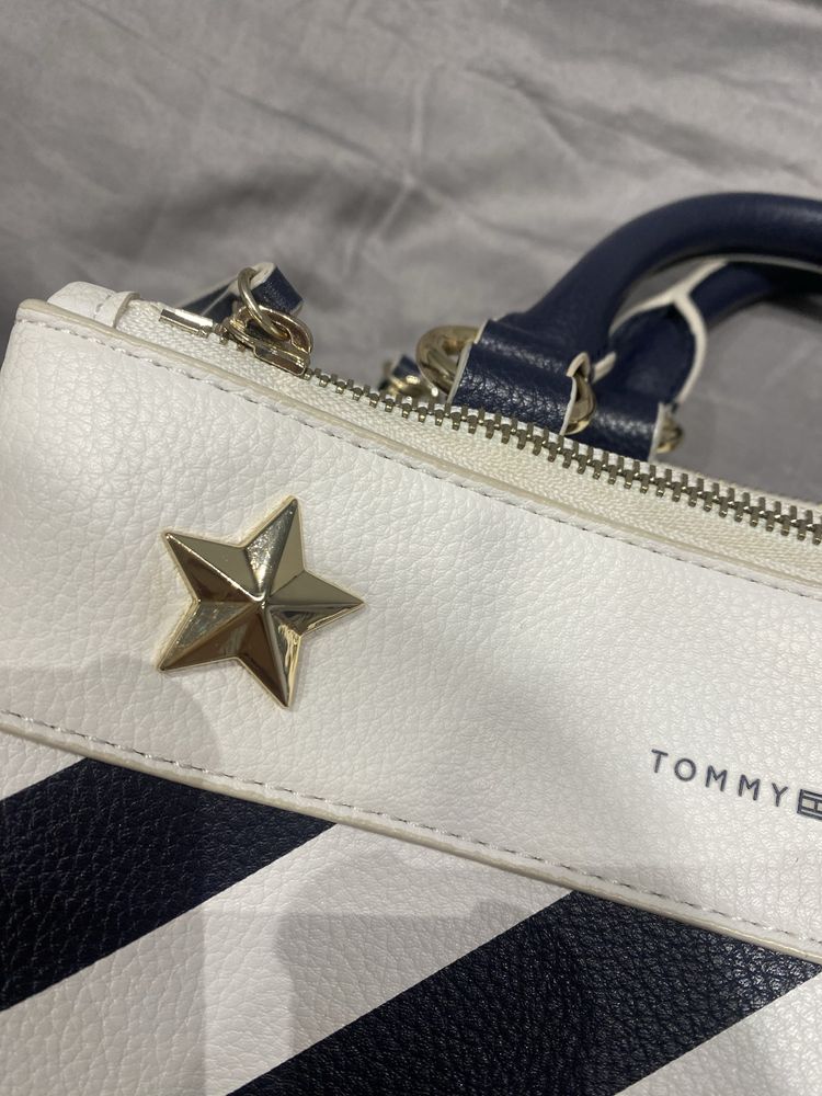 Дамска чанта Tommy Hilfiger