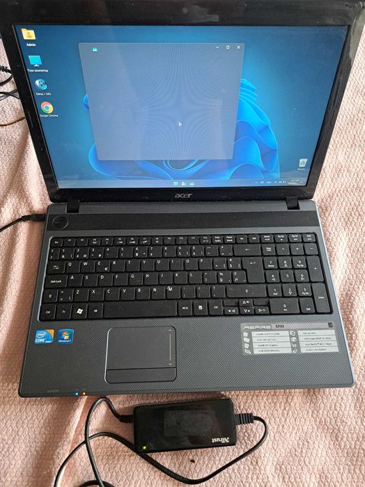 Лаптоп Acer Aspire 5733 15.6