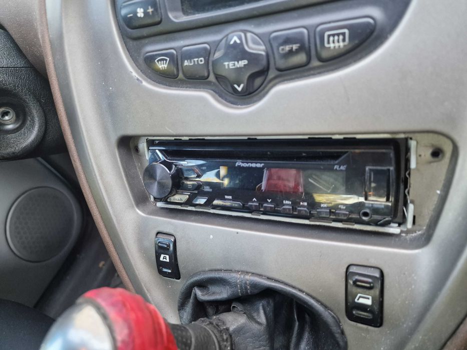 Pioneer CD и колони