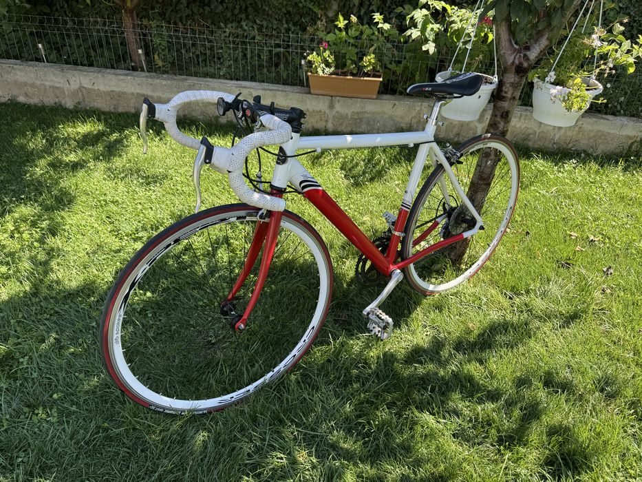 Bicicleta Cursiera 28” - CROSS PELOTON