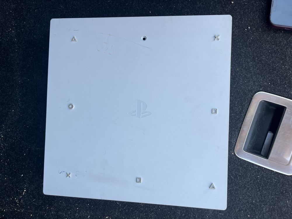 ps4 pro white o maneta