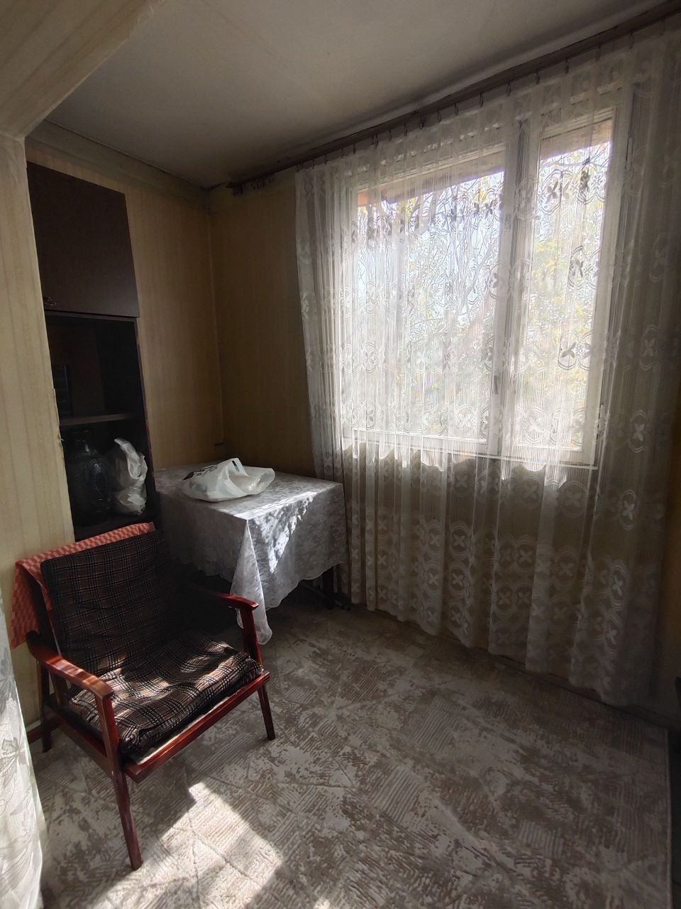 Продам 2ком квартиру.Паркентский рынок,Риезий,Шампанский завод
