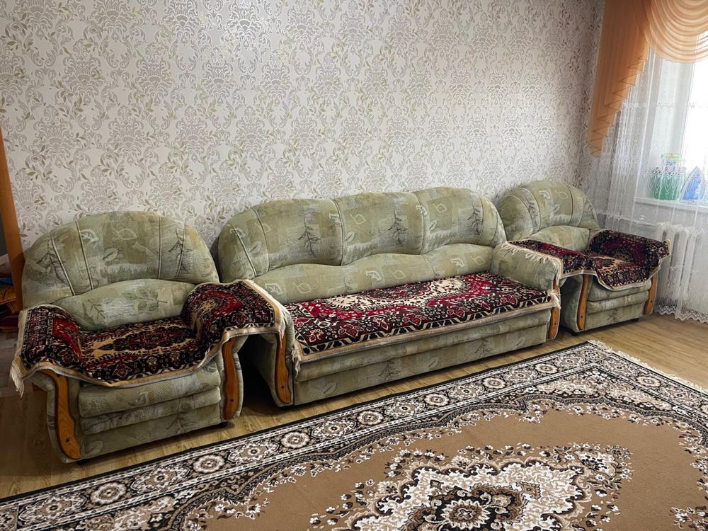 Продам диван в отличном состоянии