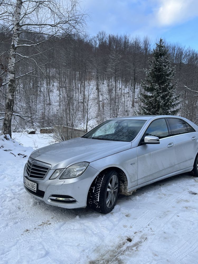 Mercedes E-Class 2011, 170cp.