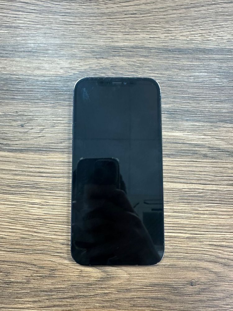 Iphone 12 pro max.