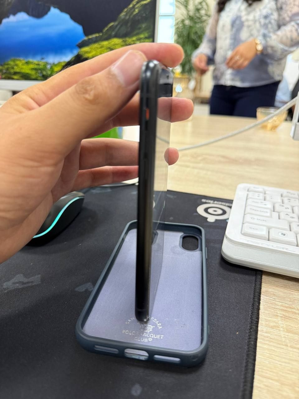 Iphone xr  black