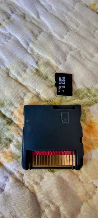 Joc Nintendo DSi cu card modat