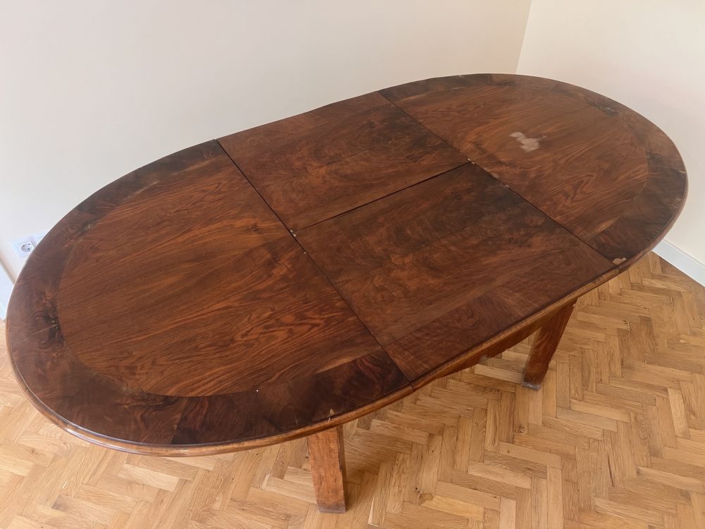 Автентична стара дървена разтегателна маса