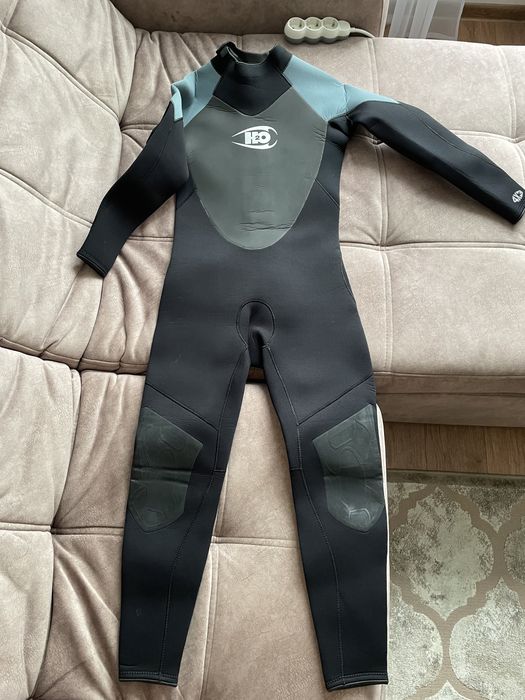 Костюм для подводного плавания