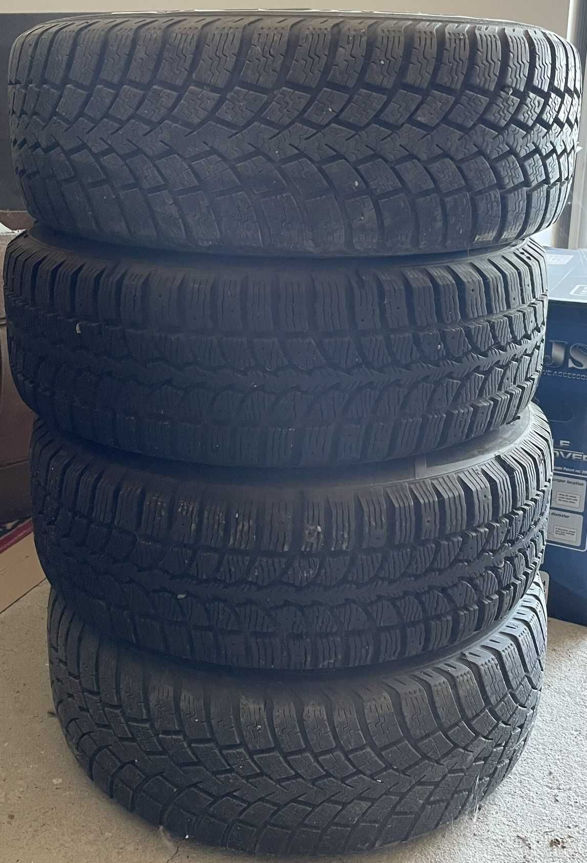 Set 4 anvelope de iarna + Jante de tabla - 185/60 R14