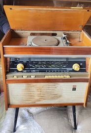 Стари радиоапарати