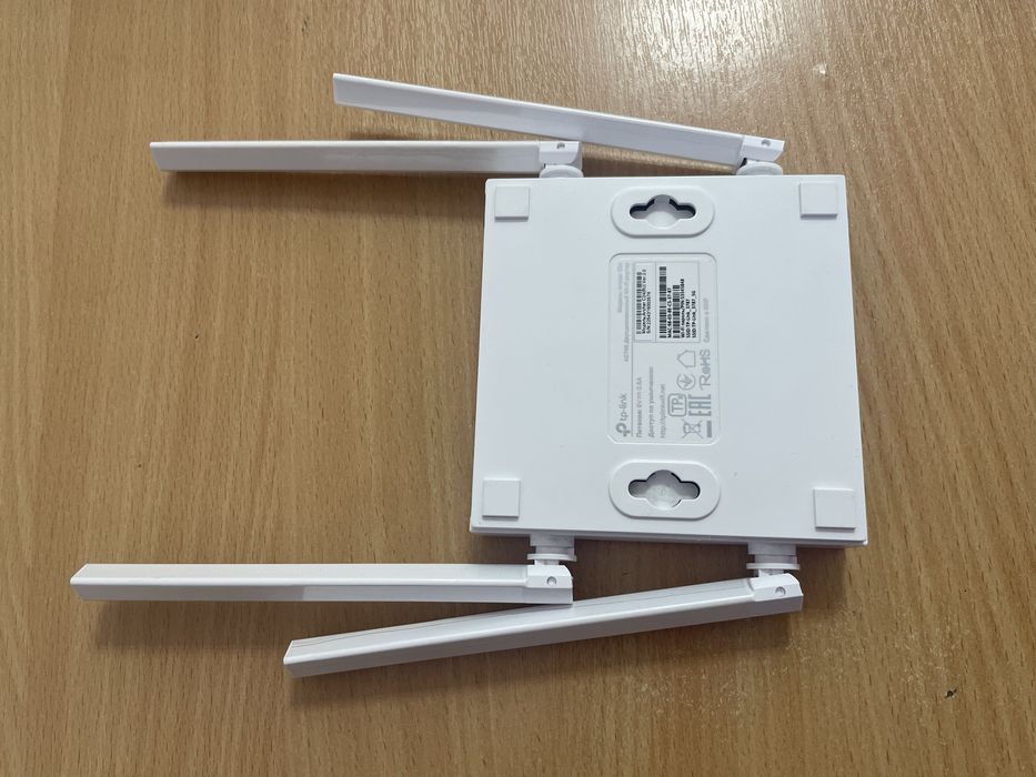 Двухдиапазонный WI-FI роутер (модем)