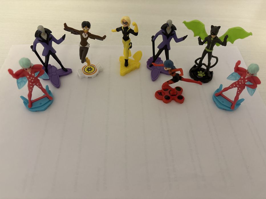 обменяю или продам фигурки леди баг