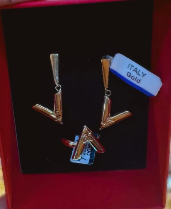 Продам золото срочно