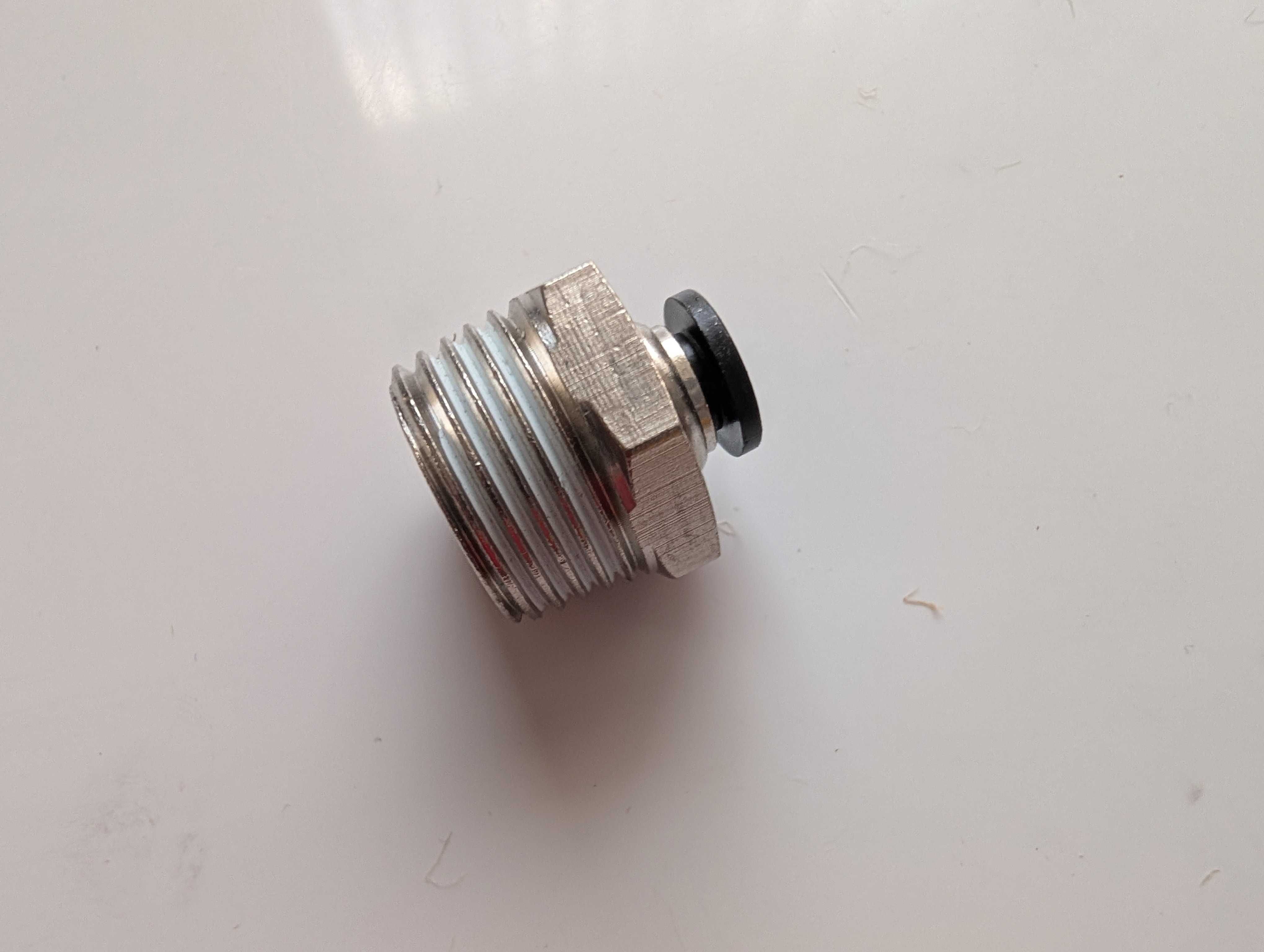 Водопроводен фитинг шлаух пуш ин push in 1/2 към 1/4 (6mm) маркуч