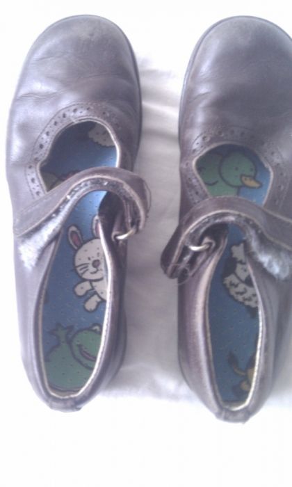 Ghete copii marca  " Olly "