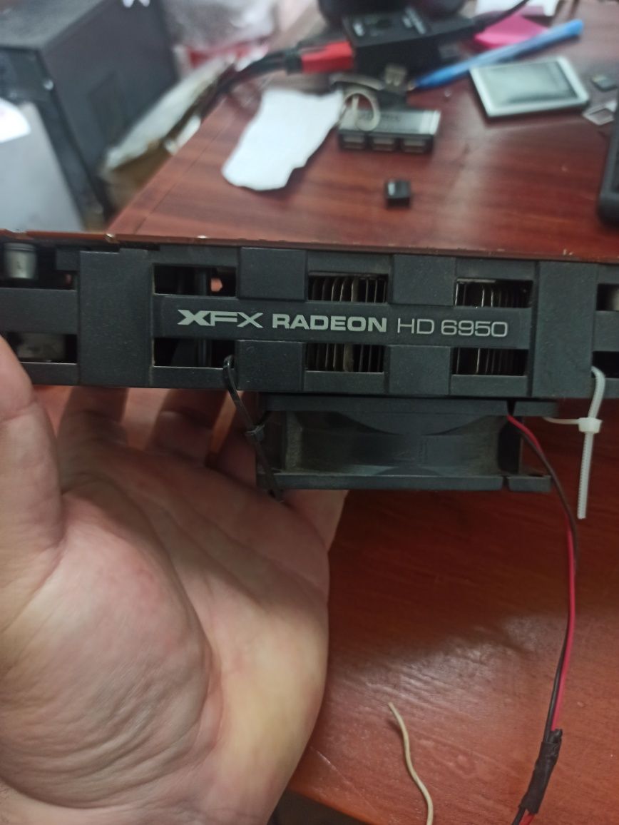 Дъно AM3+ с процесор Athlon x4, рам 6Gb, видео 2Gb и захранване450W