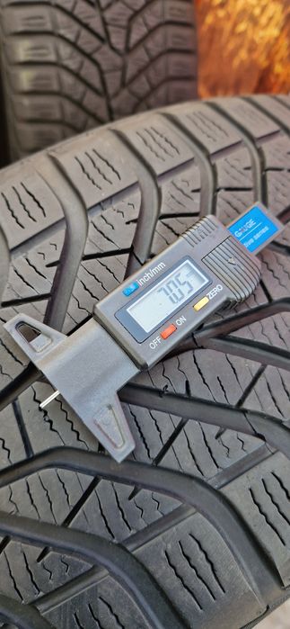 1 Anvelopa Yokohama 215 55 R18 M+S