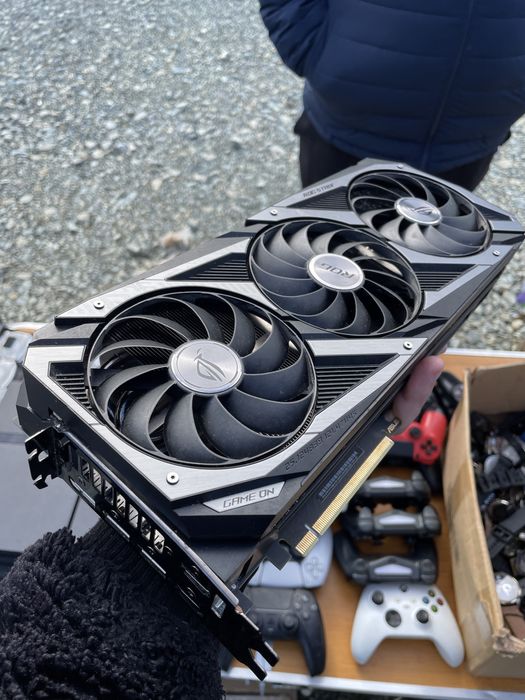 ASUS ROG Strix RTX 3080 Ti 12GB testabil funcționala