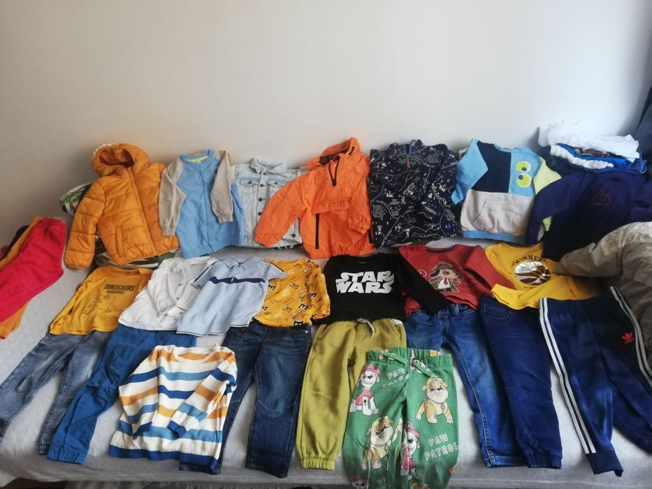 Lot haine băieți mas 98 preț 135 lei