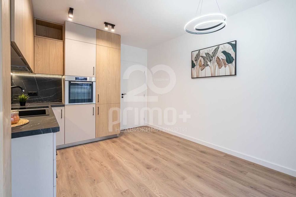 Продава се Тристаен апартамент в София, Медицинска академия - 77 кв.м за 4143 €/кв.м - Снимка #3