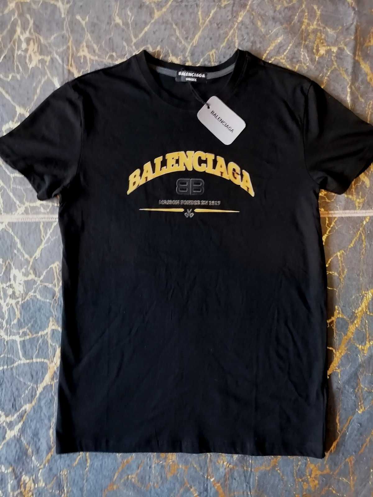 Balenciaga дамска тениска в черен цвят нова с етикети