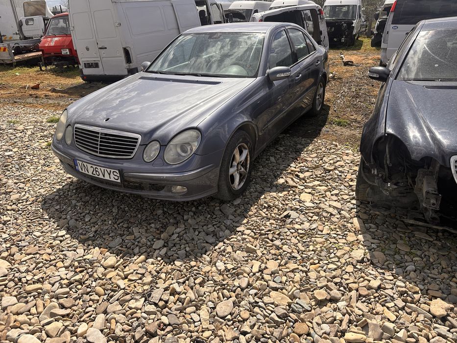 Dezmembrez mercedes 2.7 cdi w211