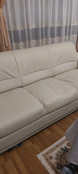Canapea 3 locuri si 2 fotolii de vanzare