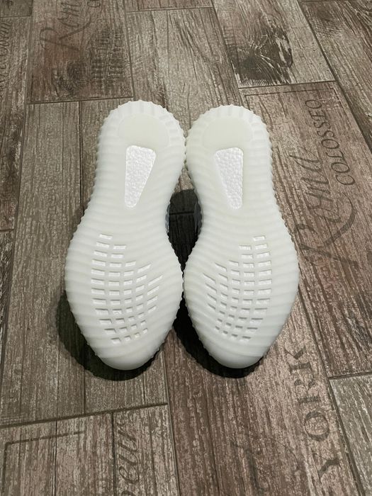 Yeezy 350 v3 albi