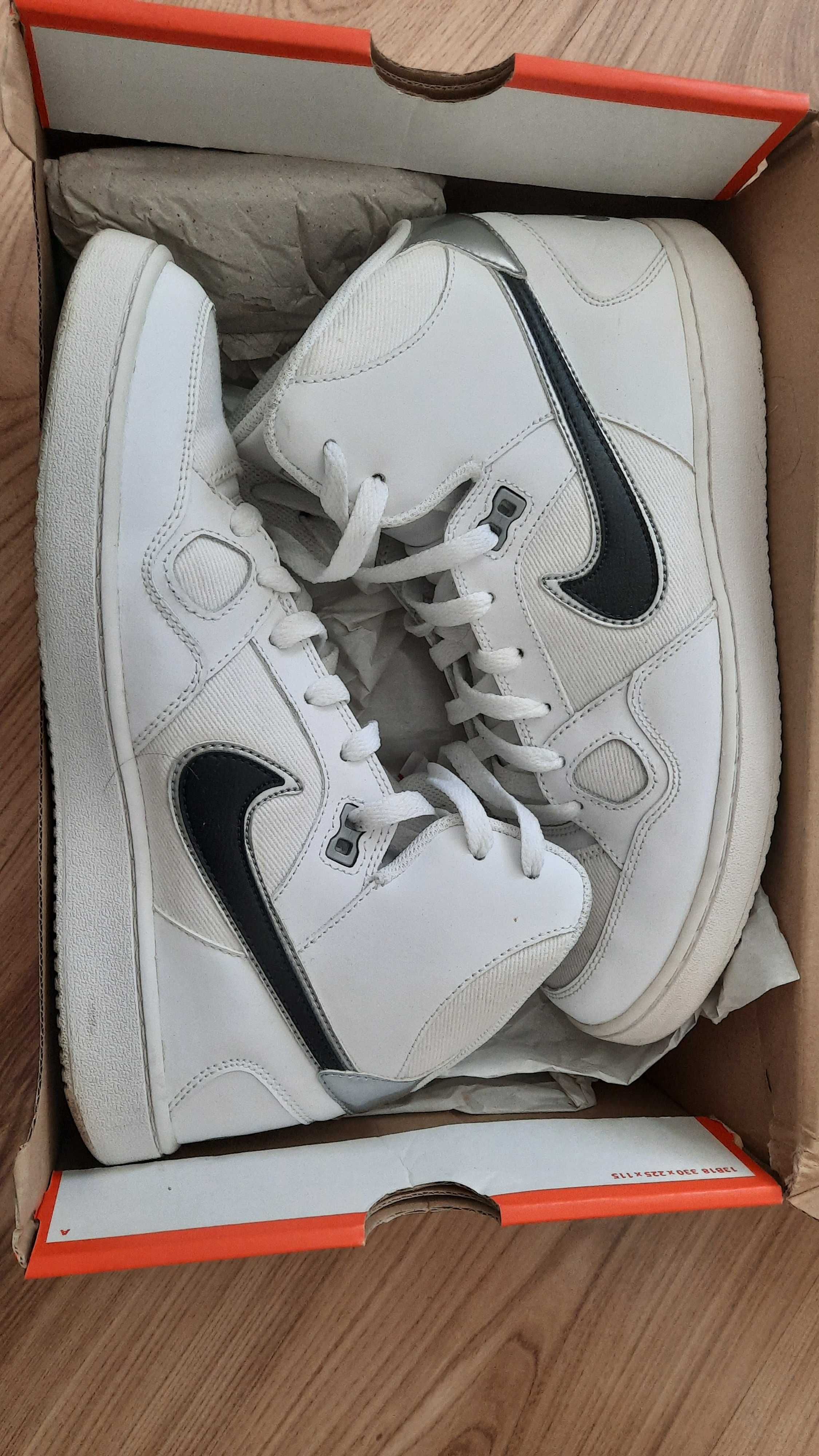 Nike Son of force mid white
