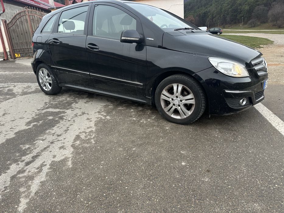 Mercedes B Class 1,7 Benzina 2011