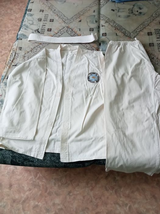 Продам кимоно Таэквондо в хорошем состоянии Б/у